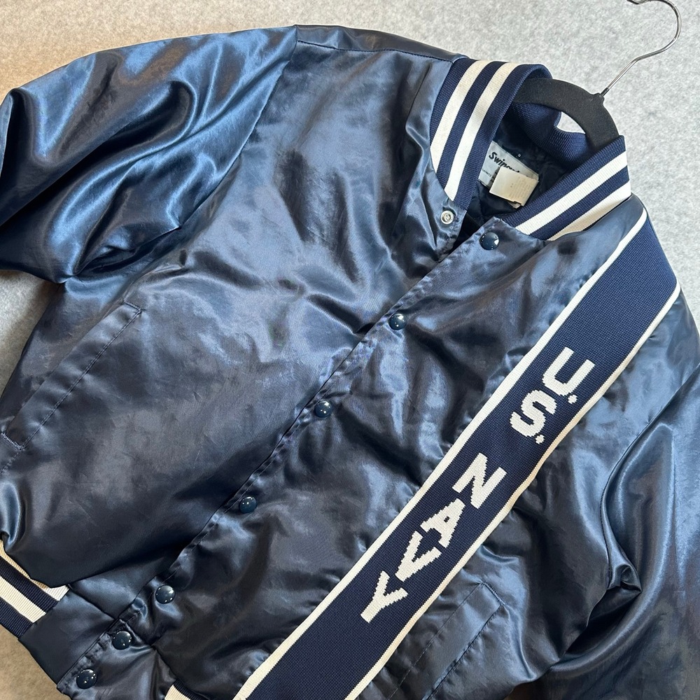Vintage Swingster USS Saratoga CV-60 Navy Satin Bomber Jacket Mens Medium USA